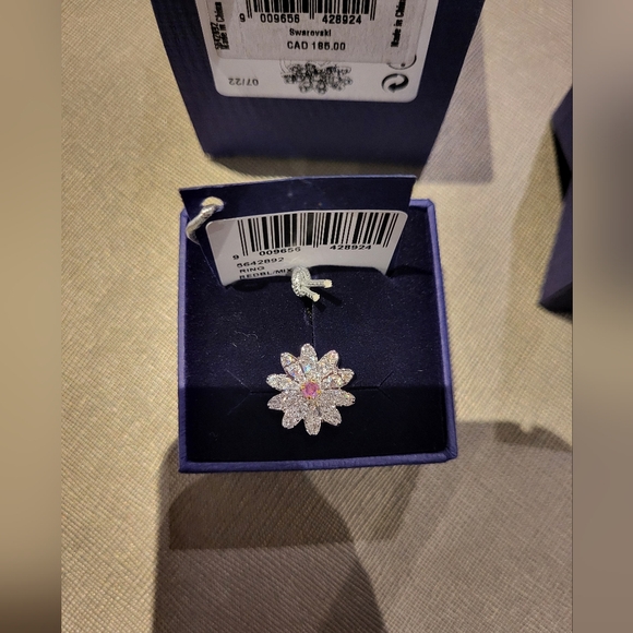 Swarovski Eternal Flower Ring Size:58 - Picture 3 of 13